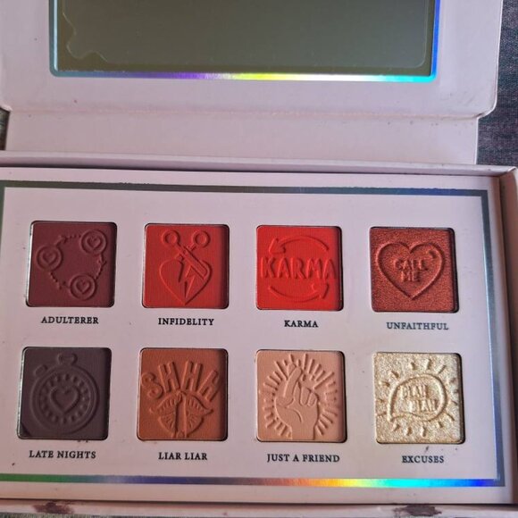 🎀 P.Louise “The Love Affair” Palette — Brand New - Picture 2 of 4